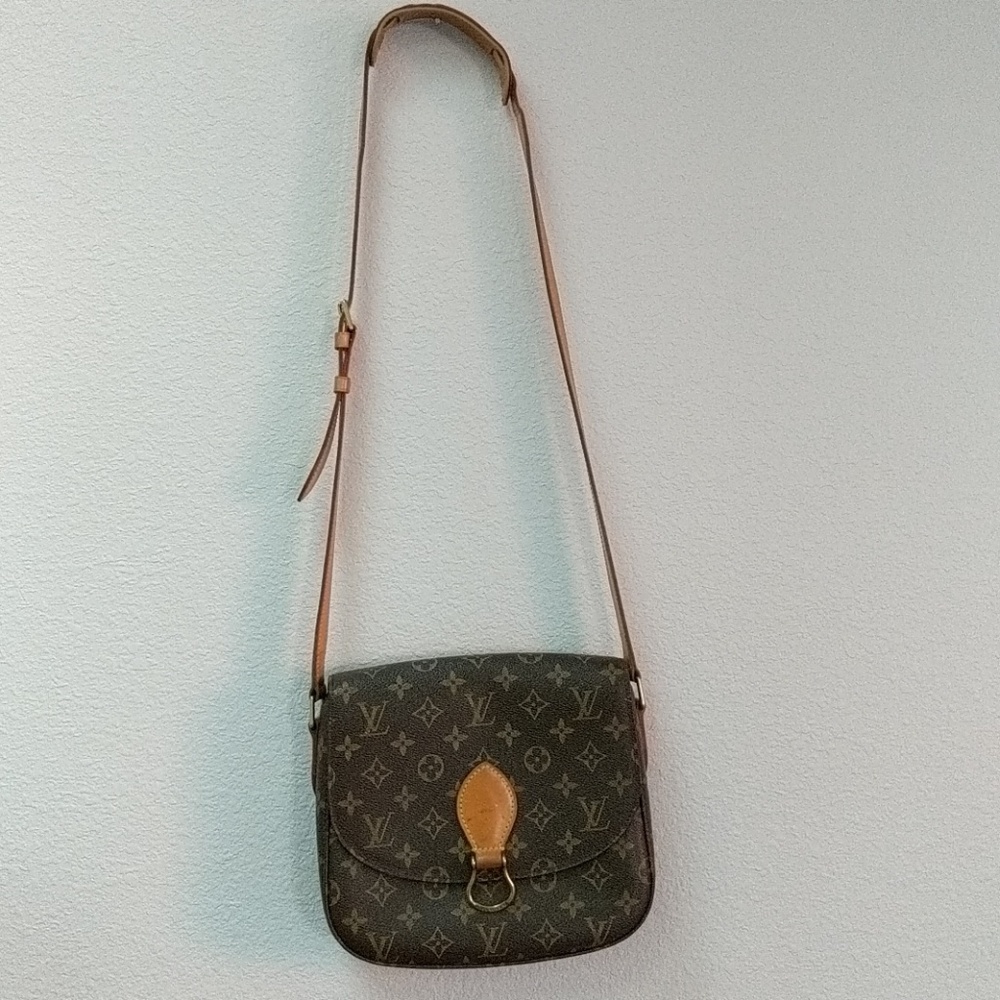 💯 Authentic Louis Vuitton Saint Cloud